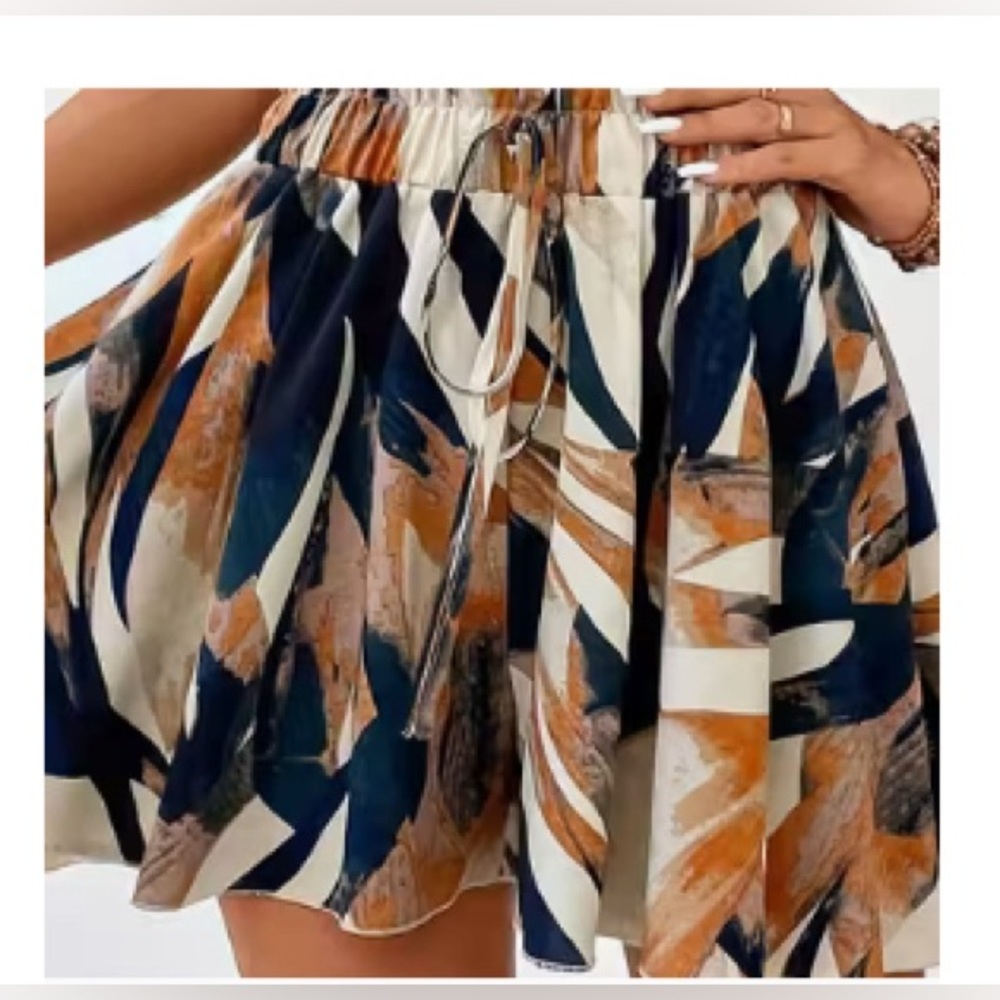 Abstract Print Women's Flowy Shorts